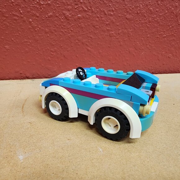 LEGO FRIENDS: Summer Caravan (41034) with Instructions and mini characters - Picture 11 of 11